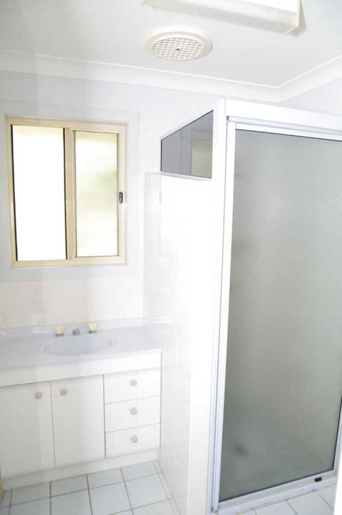 Bellhaven 1, 17 Willow Street - Hervey Bay Accommodation 5