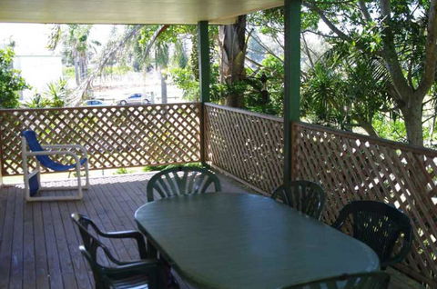Bellhaven 1, 17 Willow Street - Hervey Bay Accommodation 2