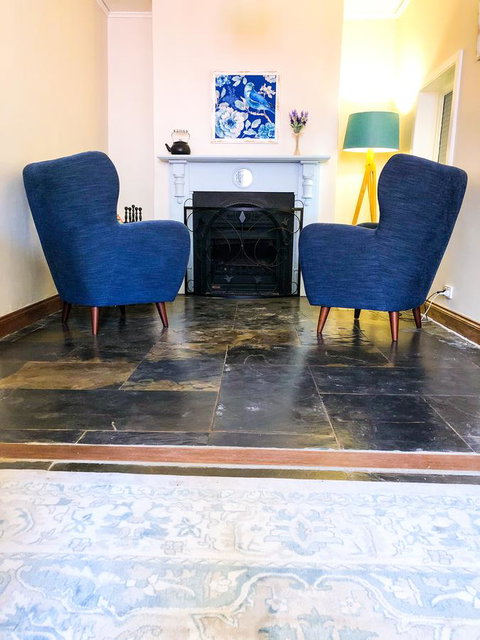 Inglenook Cottage - Hervey Bay Accommodation 15