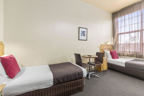 Adelaide Paringa - Hervey Bay Accommodation 12