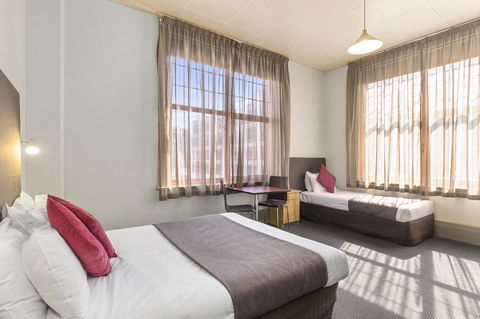 Adelaide Paringa - Hervey Bay Accommodation 5