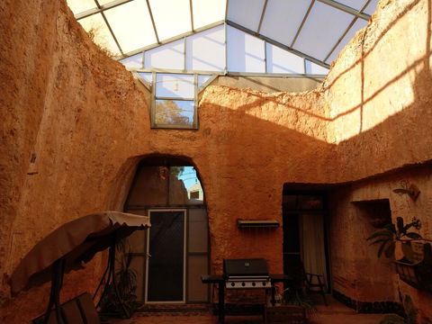 Zen Underground B&B - Hervey Bay Accommodation 8