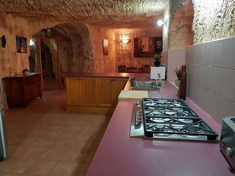 Zen Underground B&B - Hervey Bay Accommodation 16