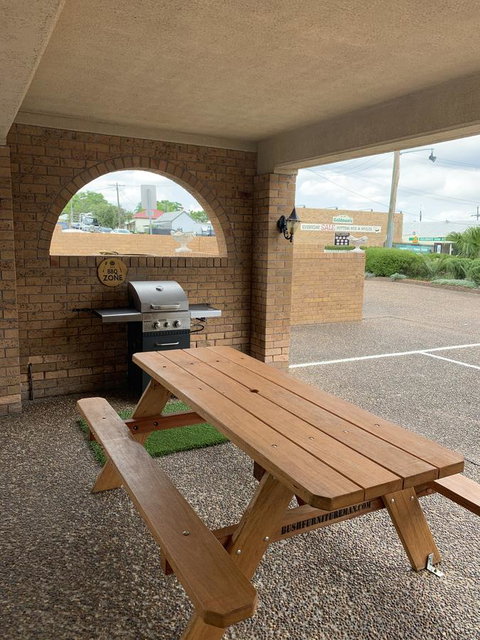 Cumberland Motor Inn - Hervey Bay Accommodation 14