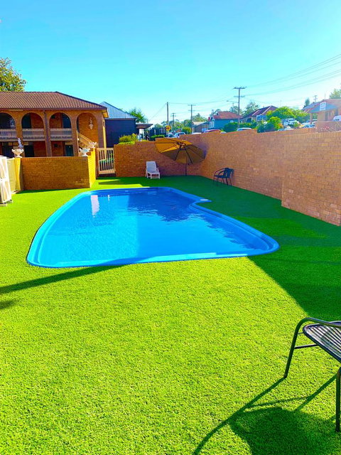 Cumberland Motor Inn - Hervey Bay Accommodation 11