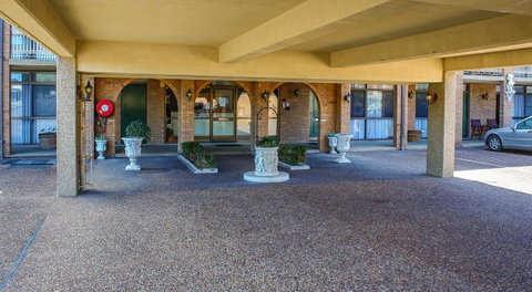 Cumberland Motor Inn - Hervey Bay Accommodation 38