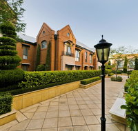 Majestic Old Lion Apartments - Hervey Bay Accommodation