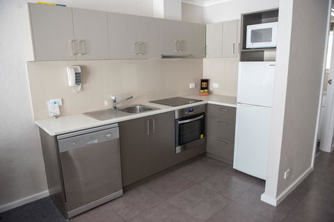 Arkana Motor Inn & Terrace Apartments - Tourism Hervey Bay 3