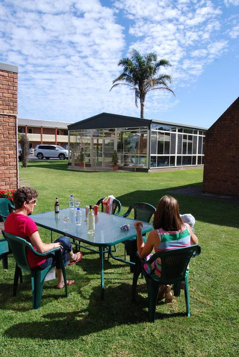 Arkana Motor Inn & Terrace Apartments - Tourism Hervey Bay 12