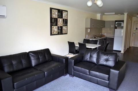 Arkana Motor Inn & Terrace Apartments - Tourism Hervey Bay 34