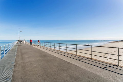Heart Of Glenelg BnB - Hervey Bay Accommodation 15