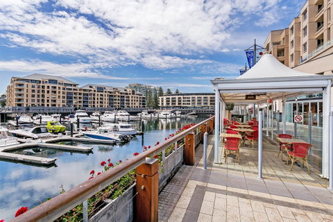 Heart Of Glenelg BnB - Hervey Bay Accommodation 19