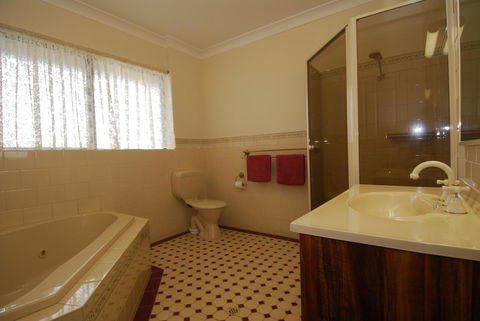 Acacia Apartments - Tourism Hervey Bay 12