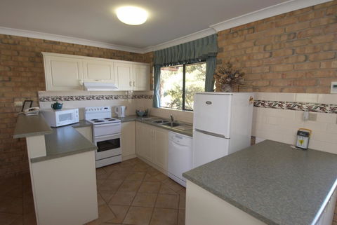 Acacia Apartments - Tourism Hervey Bay 6