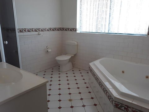 Acacia Apartments - Tourism Hervey Bay 5