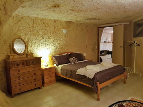 Underground Gem - Hervey Bay Accommodation 4