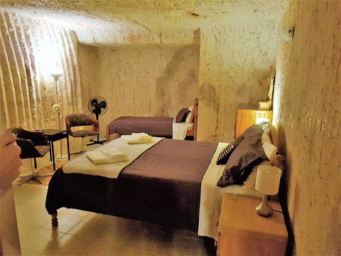 Underground Gem - Hervey Bay Accommodation 5