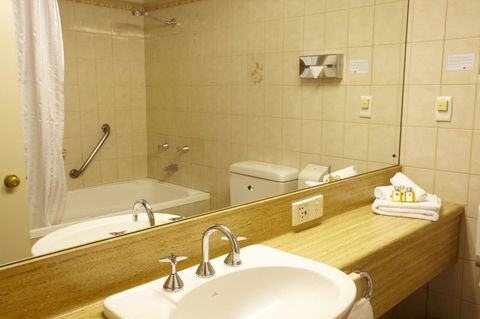 Comfort Hotel Adelaide Meridien - Tourism Hervey Bay 12