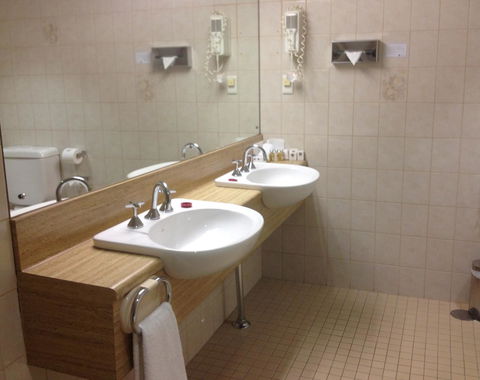 Comfort Hotel Adelaide Meridien - Tourism Hervey Bay 5