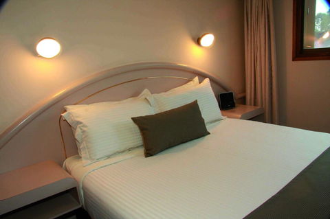 Comfort Hotel Adelaide Meridien - Tourism Hervey Bay 4
