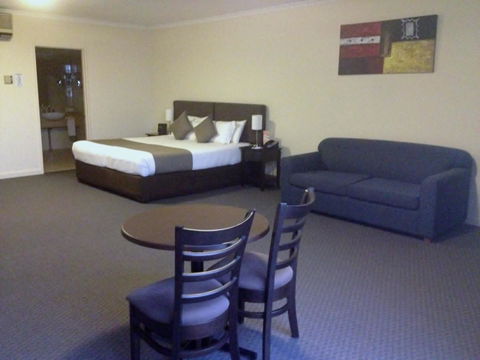 Comfort Hotel Adelaide Meridien - Tourism Hervey Bay 1