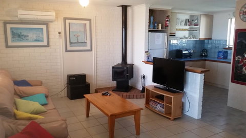 Wallaroo Sunset Home - Hervey Bay Accommodation 23