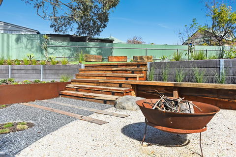Port Of Call - Port Willunga - C21 SouthCoast Holidays - Tourism Hervey Bay 2