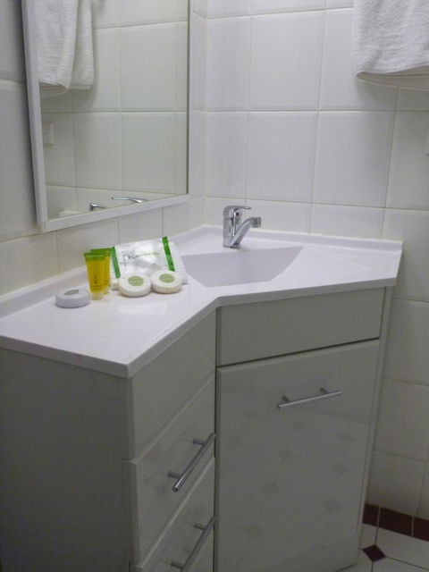 Ensenada Motor Inn And Suites - Tourism Hervey Bay 15