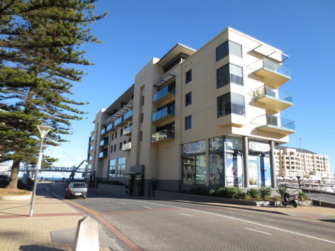 Lights Landing Apartments - Hervey Bay Accommodation 1