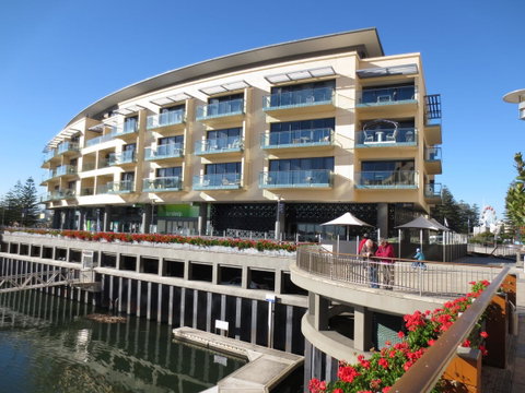 Lights Landing Apartments - Hervey Bay Accommodation 0