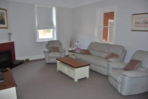 Jacaranda Cottage - Tourism Hervey Bay 6