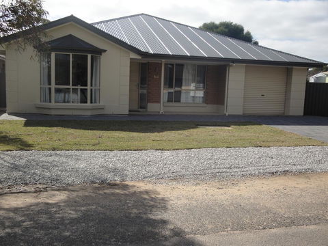 White Sands Retreat - Tourism Hervey Bay 0