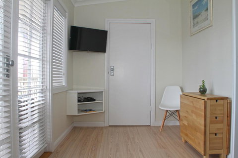 Smugglers Inn Studio Apartments - Hervey Bay Accommodation 17