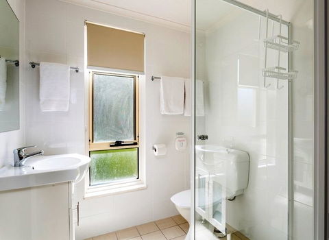 Glenelg Holiday Apartments - Corfu - Hervey Bay Accommodation 17