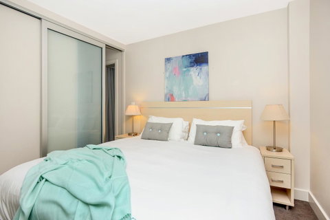 Pier Luxury Apartments - Hervey Bay Accommodation 28