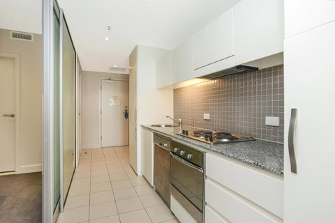 Pier Luxury Apartments - Hervey Bay Accommodation 14