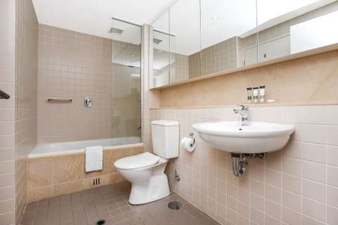 Pier Luxury Apartments - Hervey Bay Accommodation 18