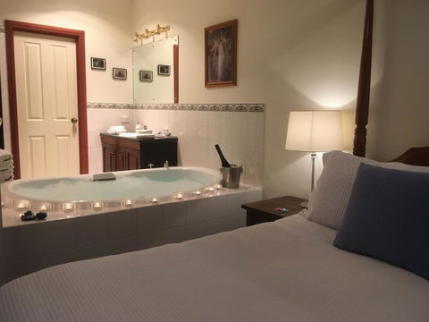 Wine And Roses Bed And Breakfast - Tourism Hervey Bay 23