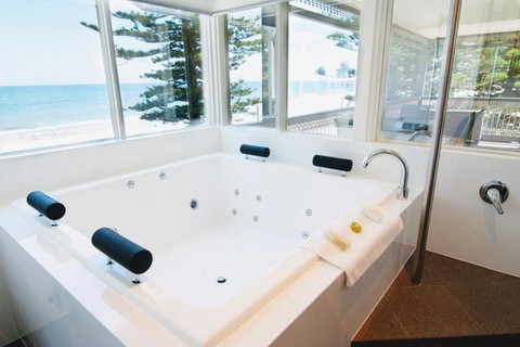 Seawall Apartments - Hervey Bay Accommodation 30