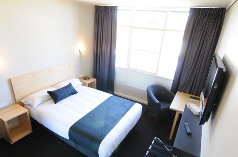 Mansfield Park Hotel - Tourism Hervey Bay 13