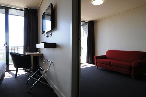 Mansfield Park Hotel - Tourism Hervey Bay 2
