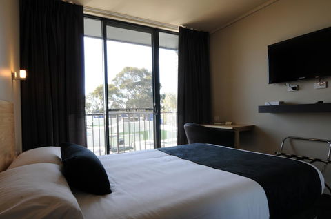 Mansfield Park Hotel - Tourism Hervey Bay 7