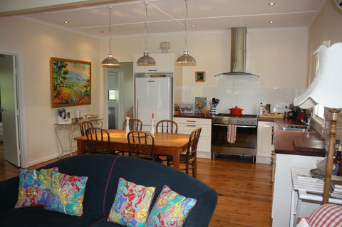 Rabbiters Hut - Tourism Hervey Bay 3