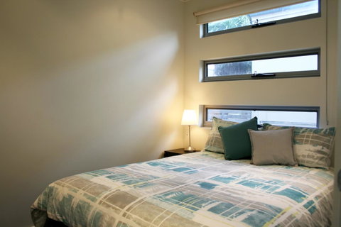 Penneshaw Oceanview Apartments - Hervey Bay Accommodation 14