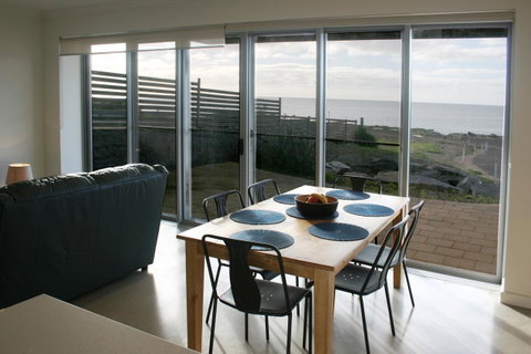 Penneshaw Oceanview Apartments - Hervey Bay Accommodation 12