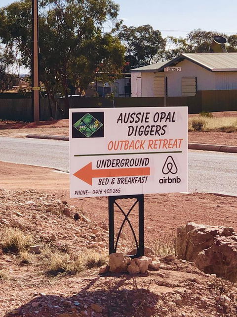Aussie Opal Diggers Outback Retreat-Undergound - Hervey Bay Accommodation 24