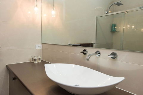 Lavina Luxury Beach House - Hervey Bay Accommodation 29