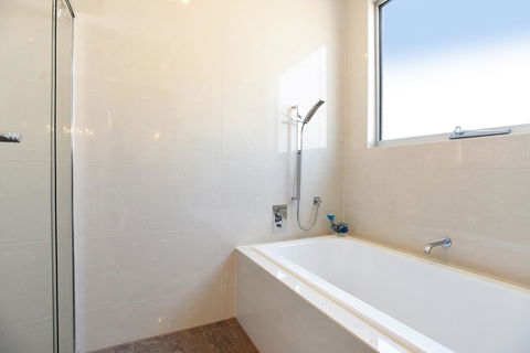 Lavina Luxury Beach House - Hervey Bay Accommodation 28
