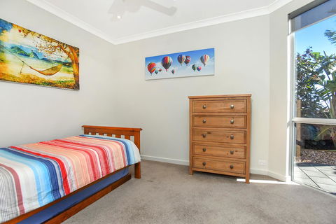 Lavina Luxury Beach House - Hervey Bay Accommodation 20