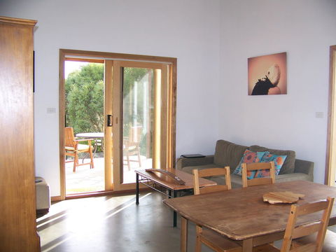 Mallee Bark Retreat - Hervey Bay Accommodation 5